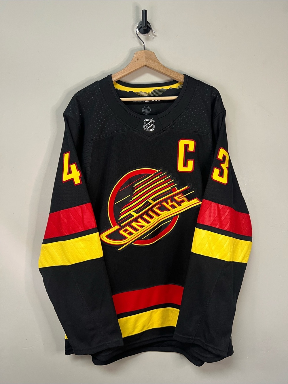 Quinn Hughes Retro Vancouver Canucks NHL Jersey